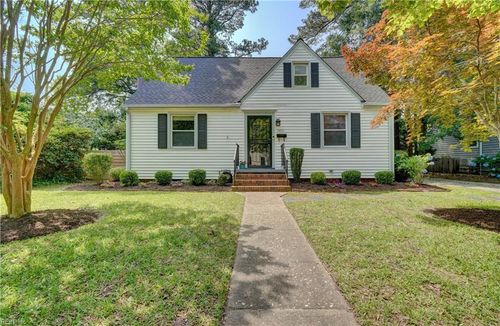 5431 Glenhaven Cres, Norfolk, VA, 23508-1325 | Card Image