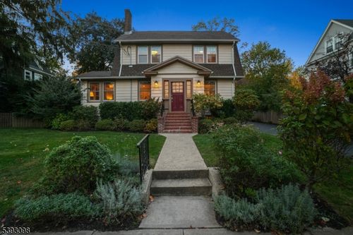 395 Meadowbrook Ln, South Orange, NJ, 07079-2908 | Card Image