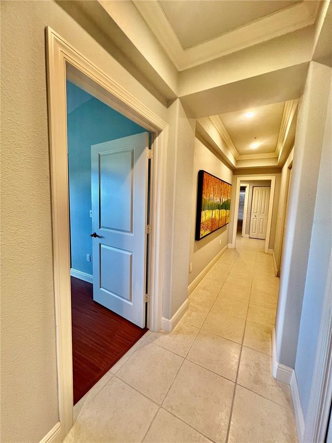 APT-301 - 10091 Lake Cove Dr, Condo with 3 bedrooms, 2 bathrooms and null parking in Fort Myers FL | Image 13