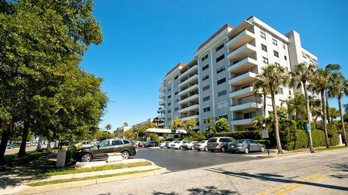 201-1400 Barcarrota Boulevard, BRADENTON, FL, 34205 | Card Image