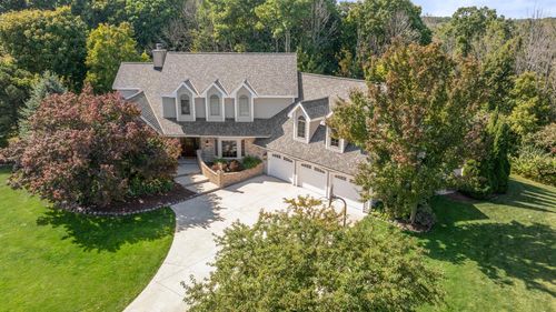 1616 Golf View Drive, Sheboygan, WI, 53083 | Card Image