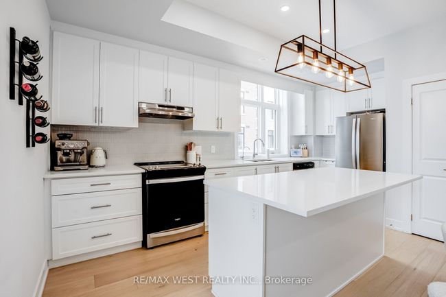 223 - 9570 Islington Ave, Condo with 3 bedrooms, 3 bathrooms and null parking in Vaughan ON | Image 8