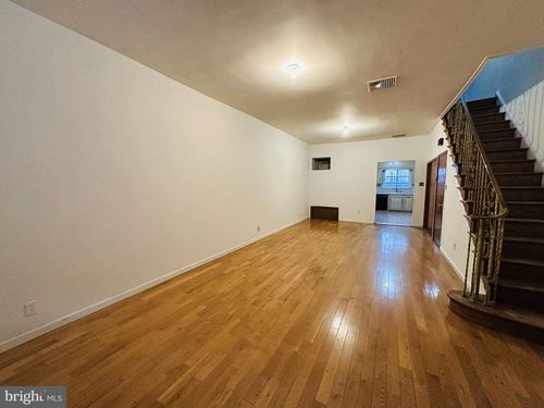 2305 S 9th St, PHILADELPHIA, PA, 19148-3701 | Card Image