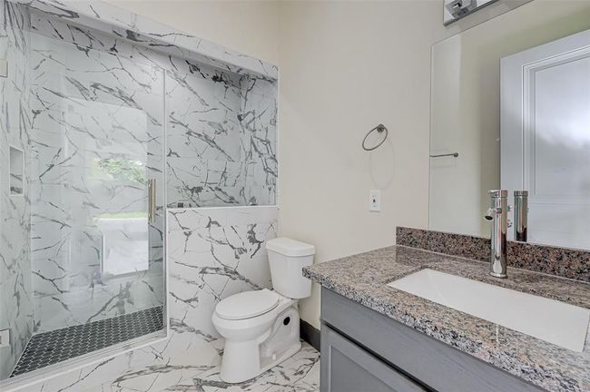 3954 Charleston St, House other with 4 bedrooms, 5 bathrooms and null parking in Houston TX | Image 31