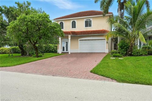 594 110th Ave N, Naples, FL, 34108 | Card Image