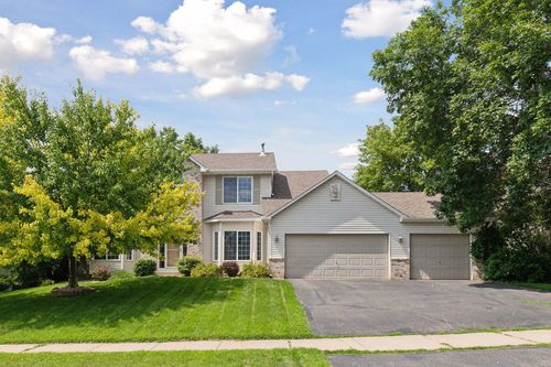2394 Manuela Dr, Chaska, MN, 55318-1290 | Card Image