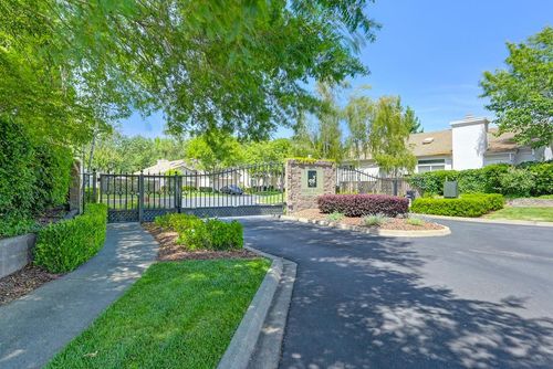 11724 Gold Parke Lane, Gold River, CA, 95670 | Card Image