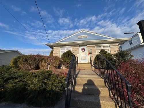 935 Reservoir Ave, Cranston, RI, 02910-4437 | Card Image