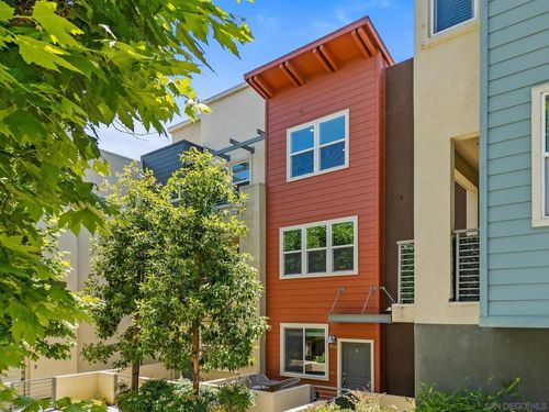 unit-906-316 Antoni Gln, Escondido, CA, 92025-4177 | Card Image