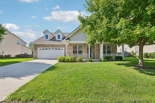 11203 Beardsley Way, Fishers, IN, 46038-5318 | Card Image