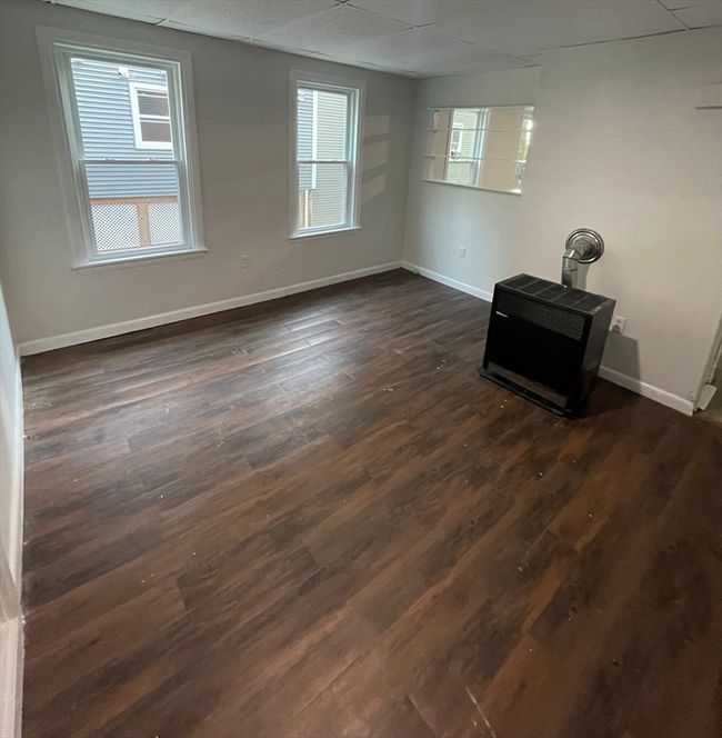 APT-1 - 81 Merrifield St, Condo with 3 bedrooms, 1 bathrooms and null parking in Worcester MA | Image 7
