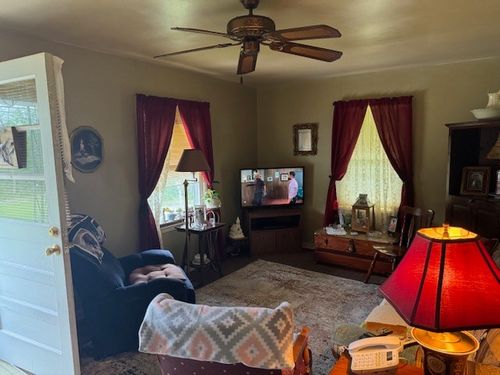 455 Macedonia Rd, Castalian Springs, TN, 37031-4627 | Card Image