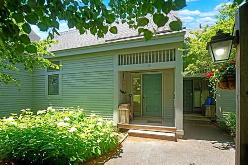 12-12 Par Dr, Wilmington, VT, 05363-8849 | Card Image