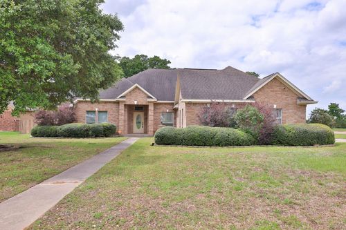 105 Lawrence Marshall Dr, Hempstead, TX, 77445-2010 | Card Image