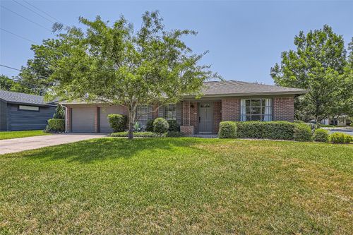 8001 Parkdale Dr, Austin, TX, 78757-8131 | Card Image