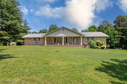 100 Cusick Cir, Lenoir City, TN, 37772-5334 | Card Image