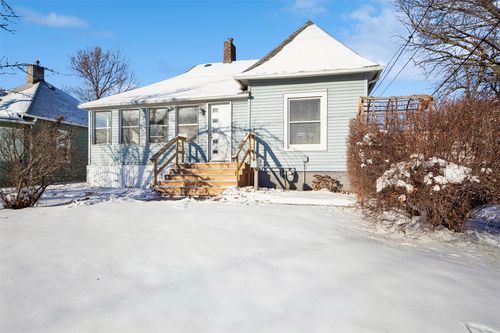 636 35th St, Des Moines, IA, 50312-3324 | Card Image