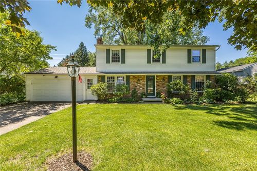 50 Heatherwood Rd, Fairport, NY, 14450-1135 | Card Image
