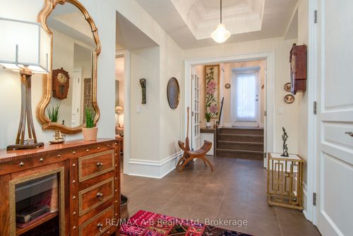 1c-189 Elizabeth St, Saint Marys, ON, N4X0B5 | Card Image