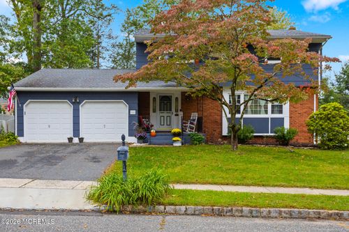 16 Twain Dr, ALLENTOWN, NJ, 08501-1660 | Card Image
