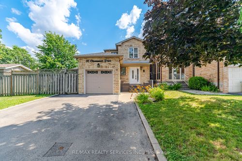 35 Glenmanor Dr, Brampton, ON, L6Z3Z1 | Card Image