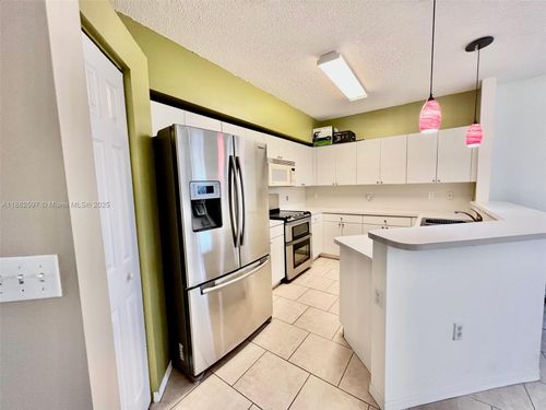 2319-2319 Se 24th Ave, Homestead, FL, 33035-2103 | Card Image