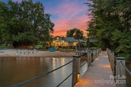1350 Strawberry Ln, Denver, NC, 28037-7523 | Card Image