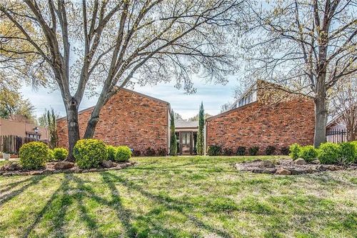 405 W Louella Dr, Hurst, TX, 76054-3532 | Card Image