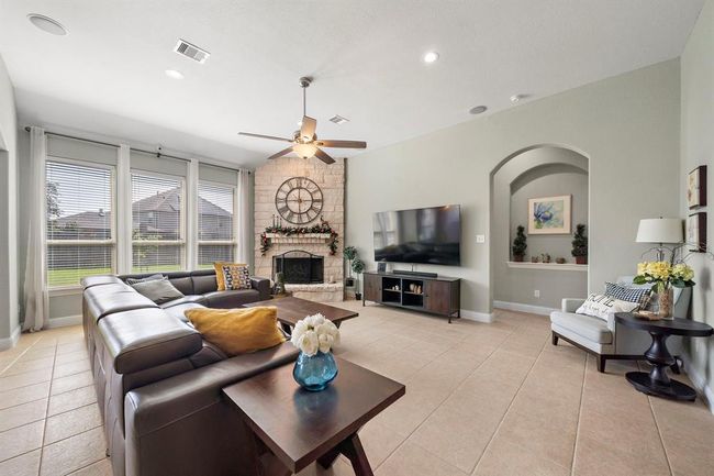3822 Moreland Branch Ln, House other with 3 bedrooms, 2 bathrooms and 3 parking in Katy TX | Image 8