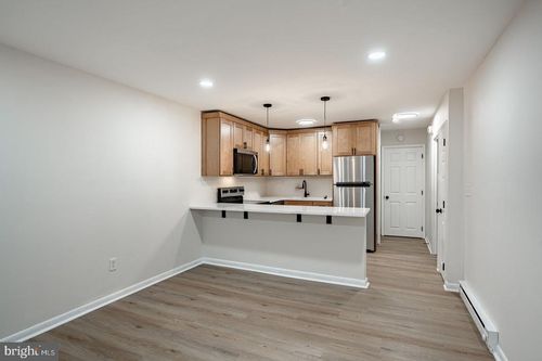 w3-300 N Penn St, WEST CHESTER, PA, 19380-2757 | Card Image