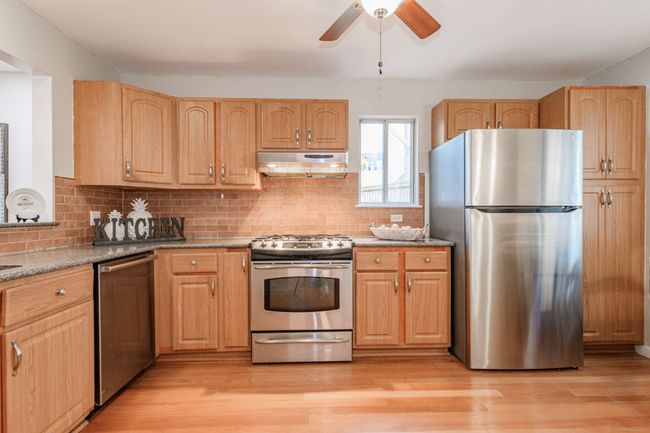 APT-110 - 1 Mansfield Grove Rd, Condo with 2 bedrooms, 2 bathrooms and null parking in East Haven CT | Image 20