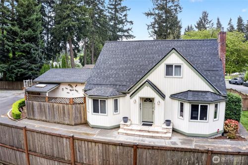 6201 75th Avenue Ct W, University Place, WA, 98467-4537 | Card Image