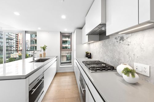 1107-889 Pacific St, Vancouver, BC, V6Z1C3 | Card Image