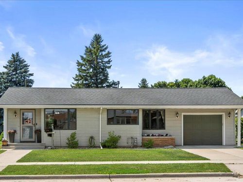 2712 N 25th Street, Sheboygan, WI, 53083 | Card Image