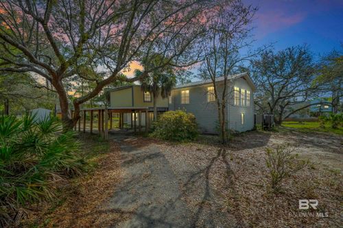 30758 Pine St, Elberta, AL, 36530-6262 | Card Image