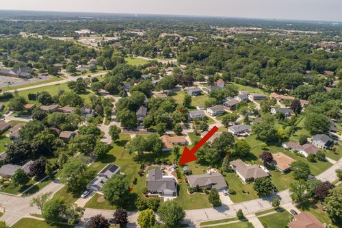 4820 Sutton Ln, Greendale, WI, 53129-2025 | Card Image
