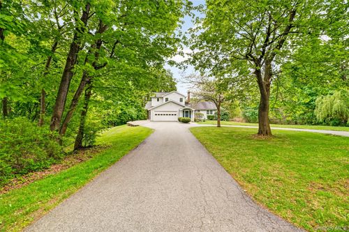 24 Overlook Dr, Pawling, NY, 12564-2012 | Card Image