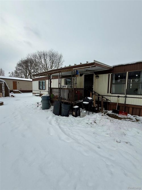 51183 Sylvia Dr, Van Buren Township, MI, 48111-5028 | Card Image