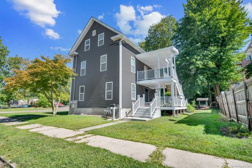 69 Putnam St, Meriden, CT, 06450-3357 | Card Image