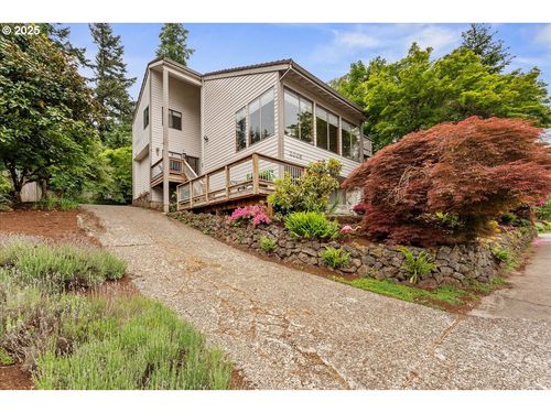 2005 Carriage Way, West Linn, OR, 97068-1950 | Card Image