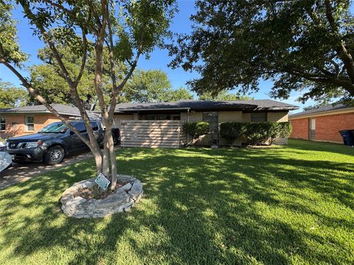 2649 Hillsboro Ave, Dallas, TX, 75228-4407 | Card Image
