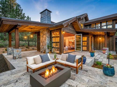 9316 Heartwood Dr, Truckee, CA, 96161-5196 | Card Image