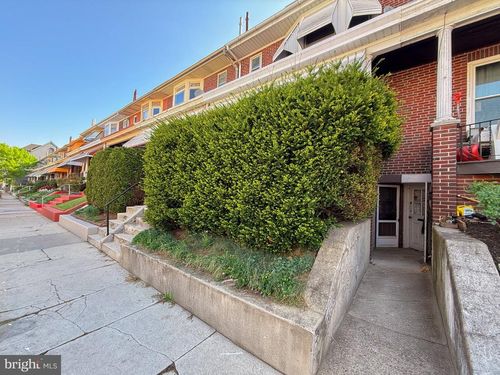 815 N 12th St, READING, PA, 19604-2428 | Card Image