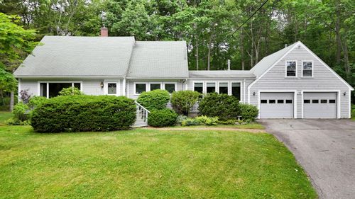 190 Belfast Road, Camden, ME, 04843 | Card Image