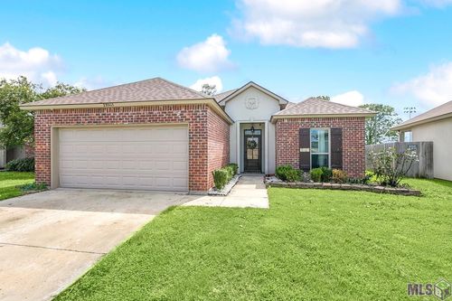 29551 Tiger Dr, Denham Springs, LA, 70726 | Card Image