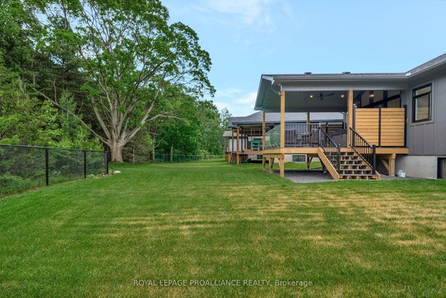 48 Deerview Dr, House other with 3 bedrooms, 3 bathrooms and 4 parking in Quinte West ON | Image 38