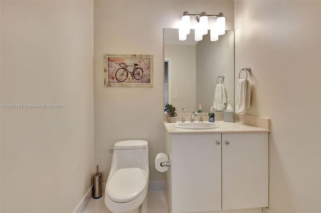 UNIT-104N - 450 N Federal Hwy, Townhouse with 3 bedrooms, 3 bathrooms and null parking in Boynton Beach FL | Image 13