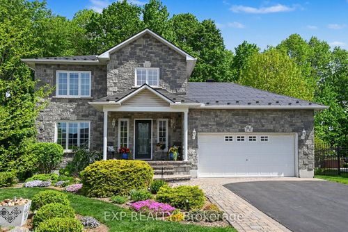 91 Rembrandt Dr, Embrun, ON, K0A1W0 | Card Image