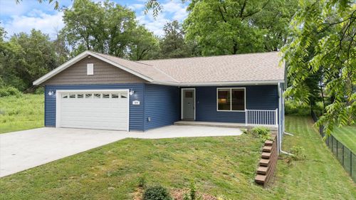 616 3rd St Sw, Cannon Falls, MN, 55009-2550 | Card Image