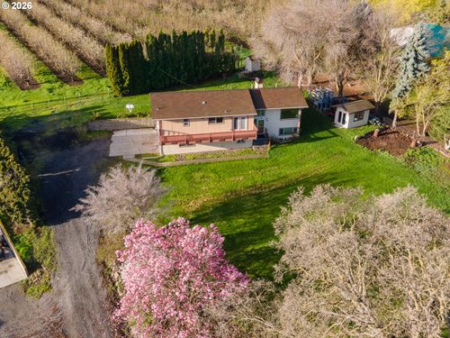 3302 Old Dufur Rd, The Dalles, OR, 97058-4048 | Card Image